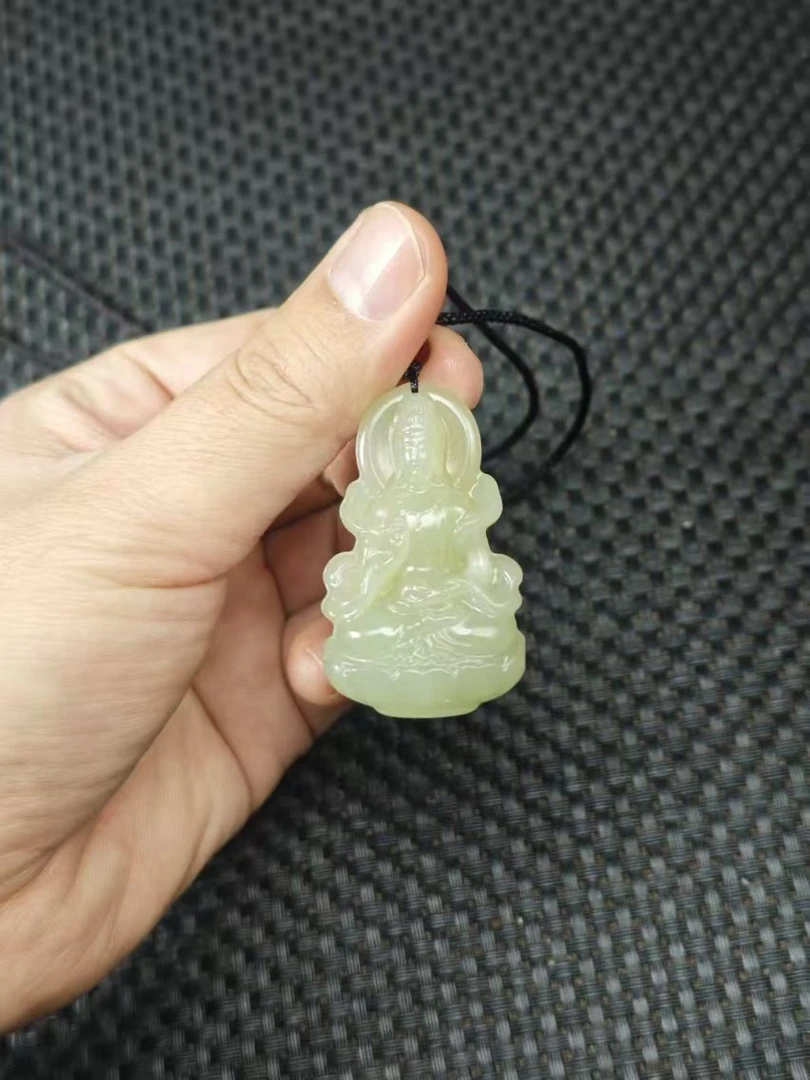 天然和田玉老料精雕观音吊坠油润细糯1.22清货3