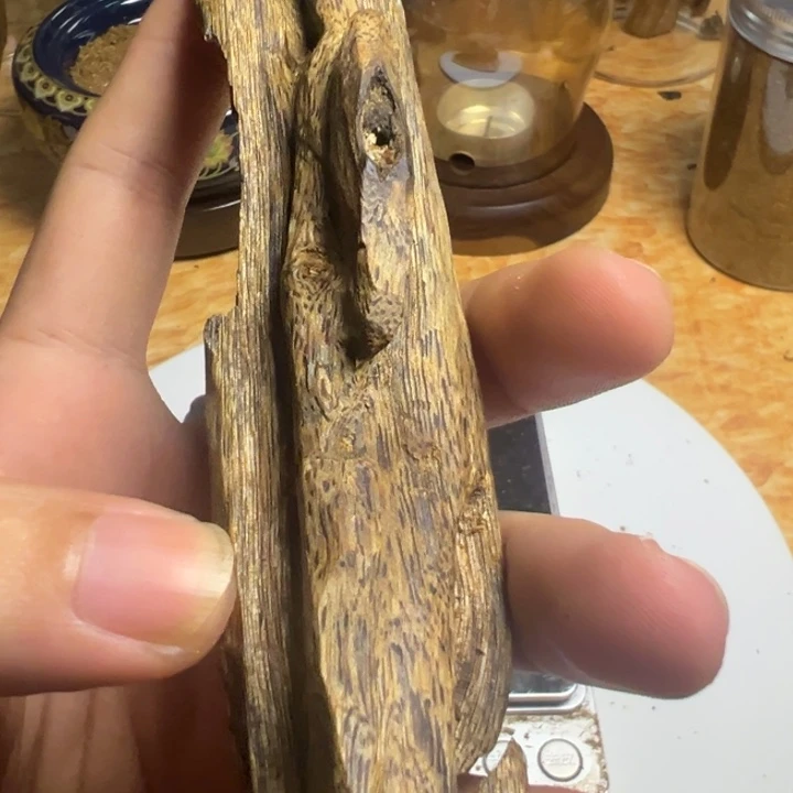 沉香碎屑沉香绿棋头顶绿虫漏29.5克