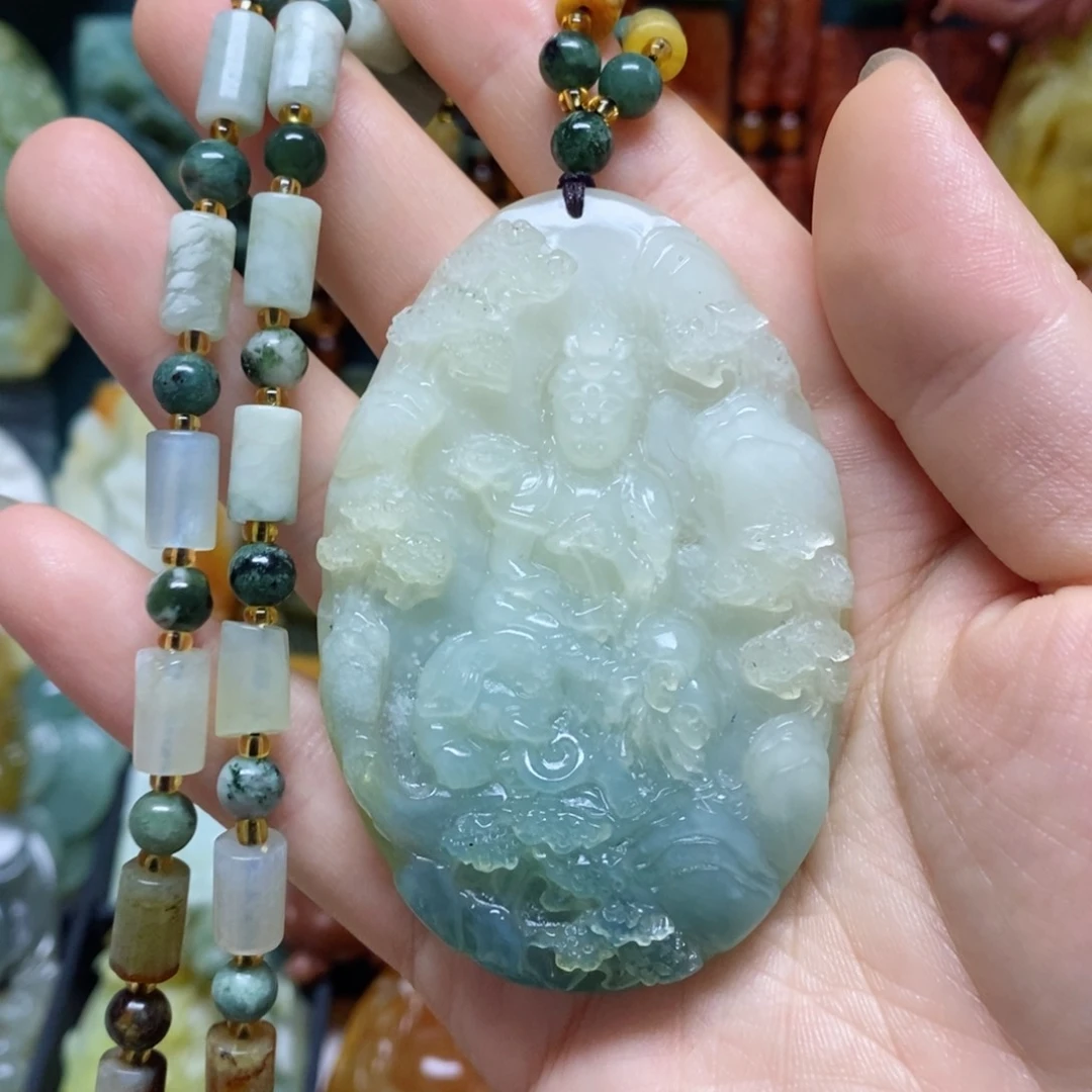 岫玉未镶嵌吊坠(赠链)