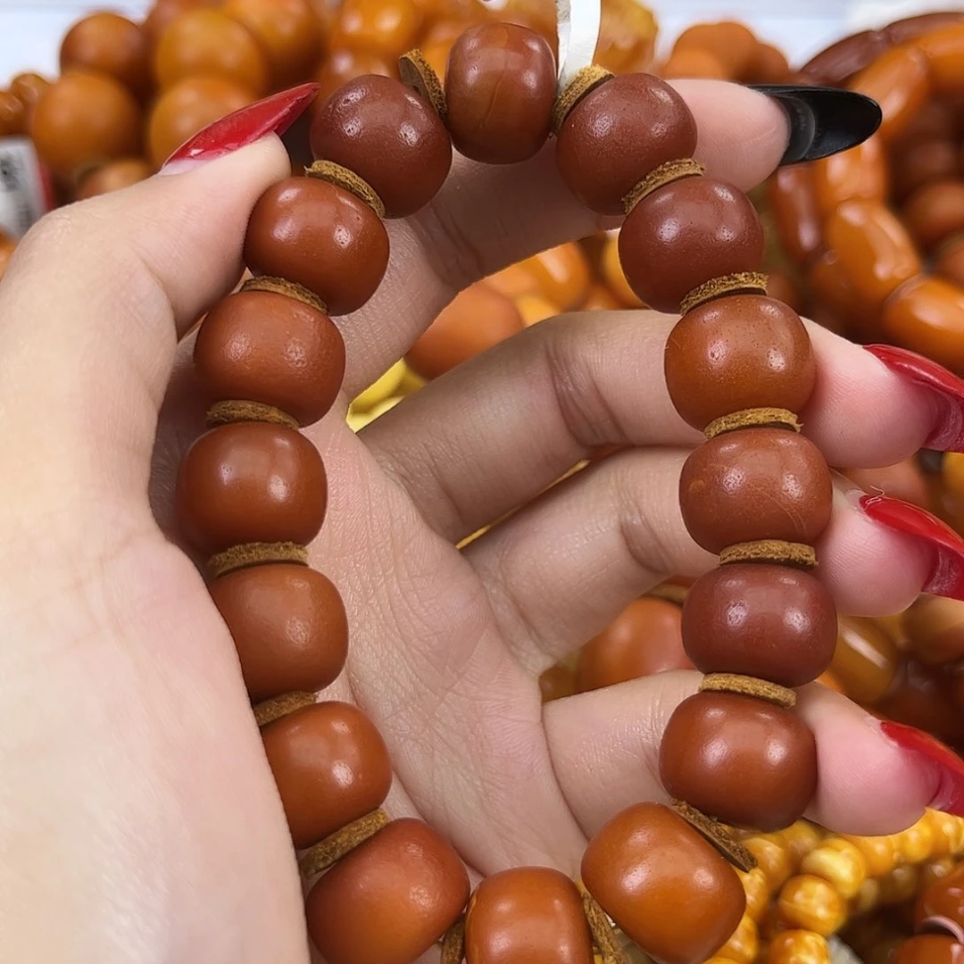 琥珀颈饰未镶嵌蜜蜡
