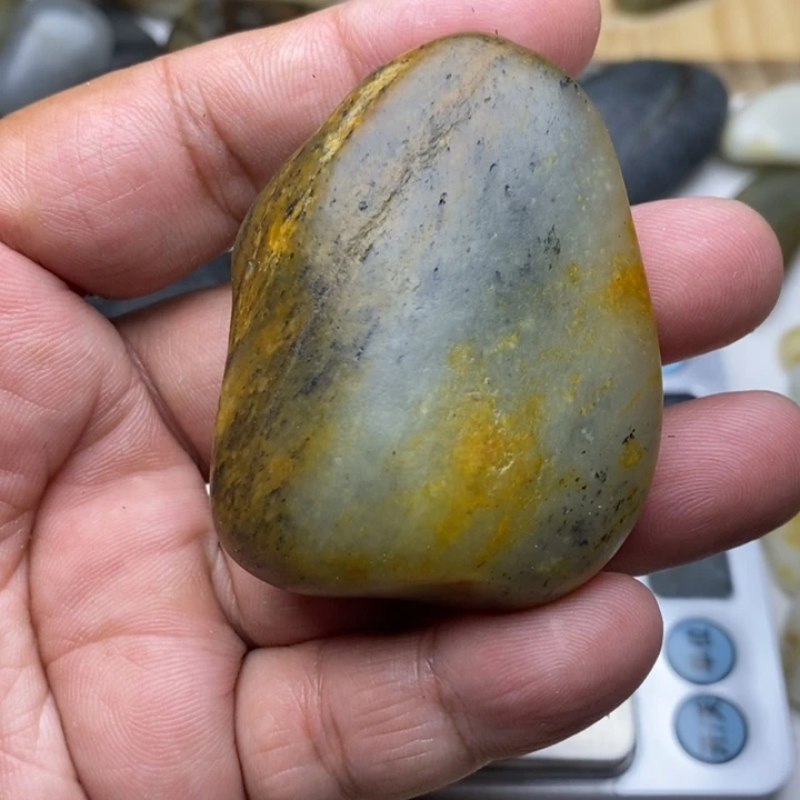 和田玉（子料）未镶嵌颈饰