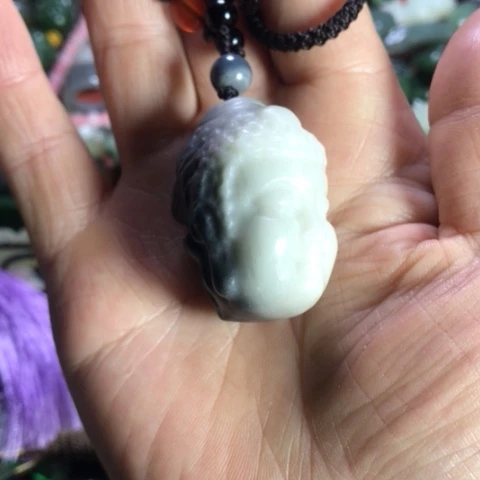 颈饰未镶嵌和田玉?***啥