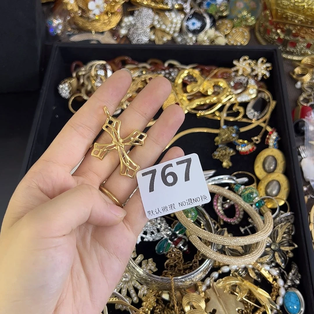 V***女合成碳硅石铜合金767