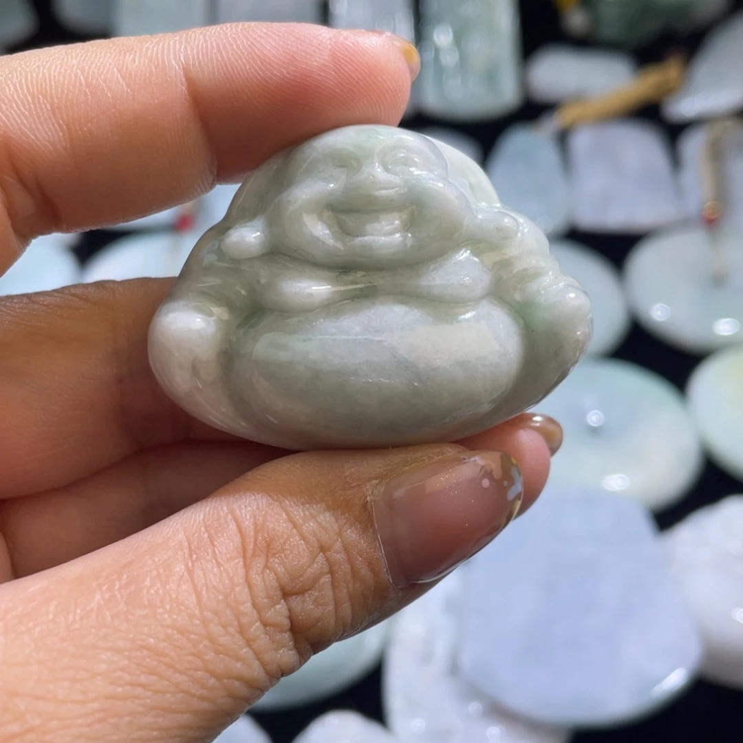 翡翠未镶嵌颈饰佛公