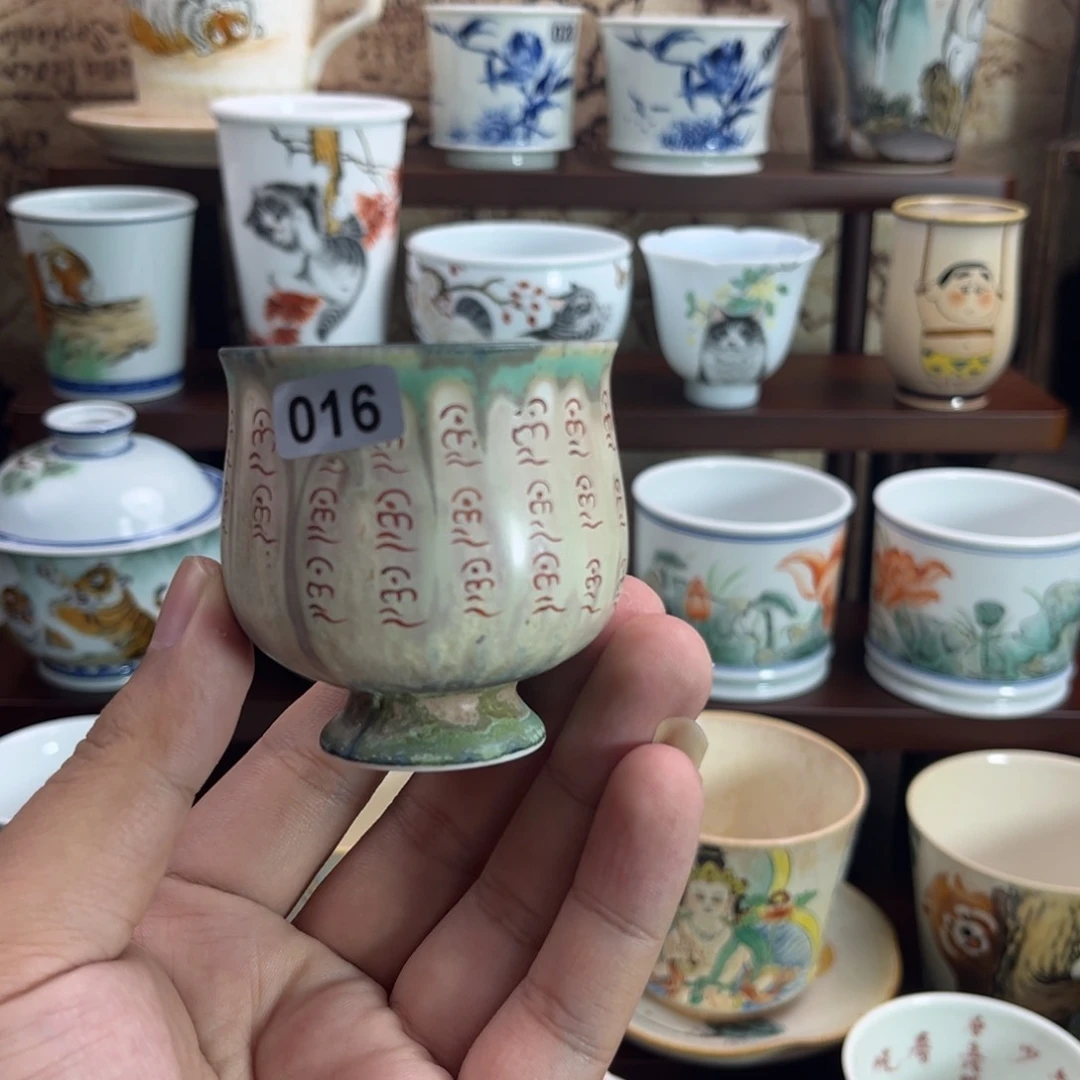 手绘万佛高脚杯子
