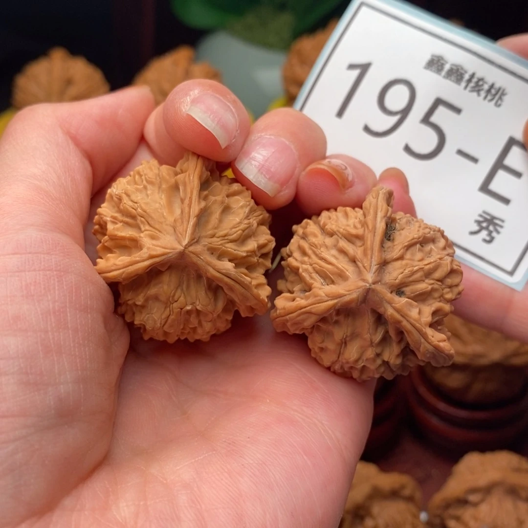 文玩核桃把件盘山奔35