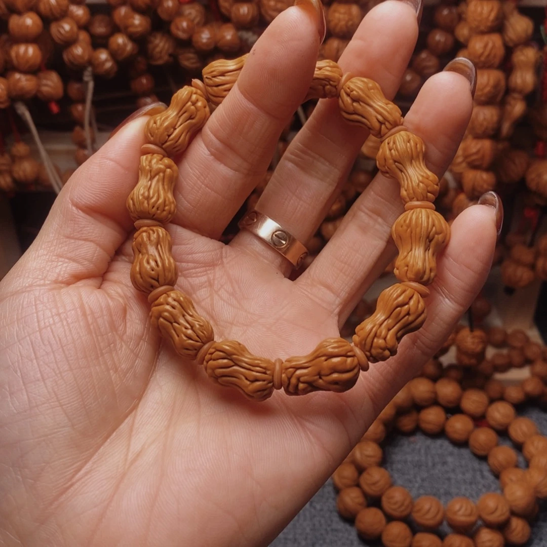 吊坠桃核龙纹桃枭