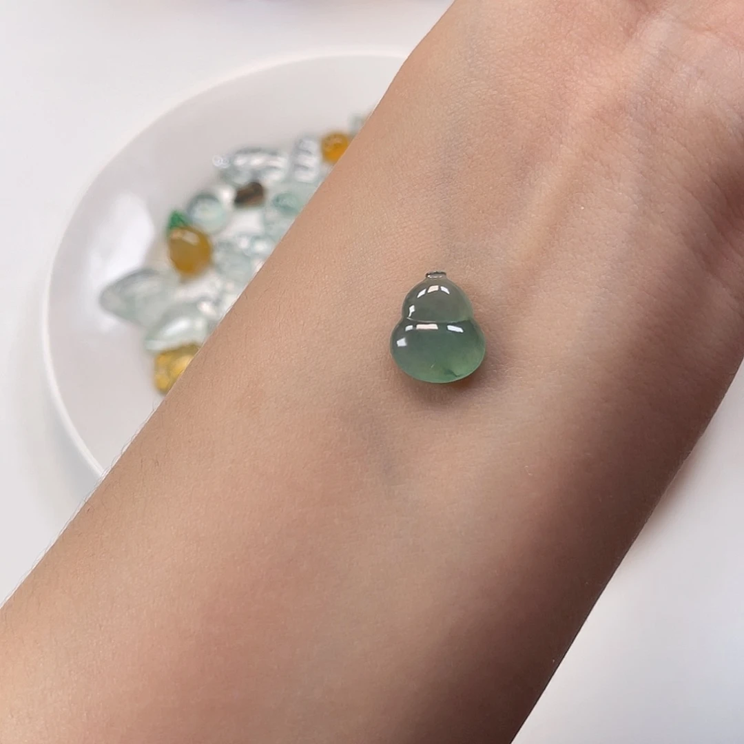 翡翠裸石纯天然A货缅甸翡翠