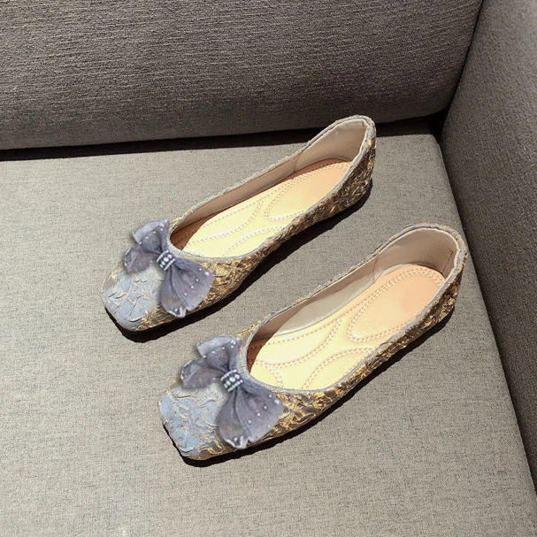 ins款~百搭方头轻便法式单鞋女小众平跟时尚瓢鞋小香风晚晚鞋