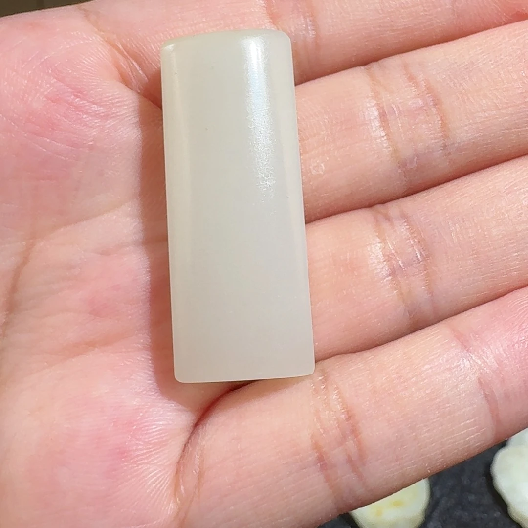 和田玉未镶嵌颈饰小平安牌