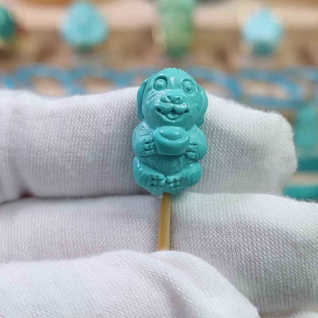 绿松石未镶嵌珠宝奇石