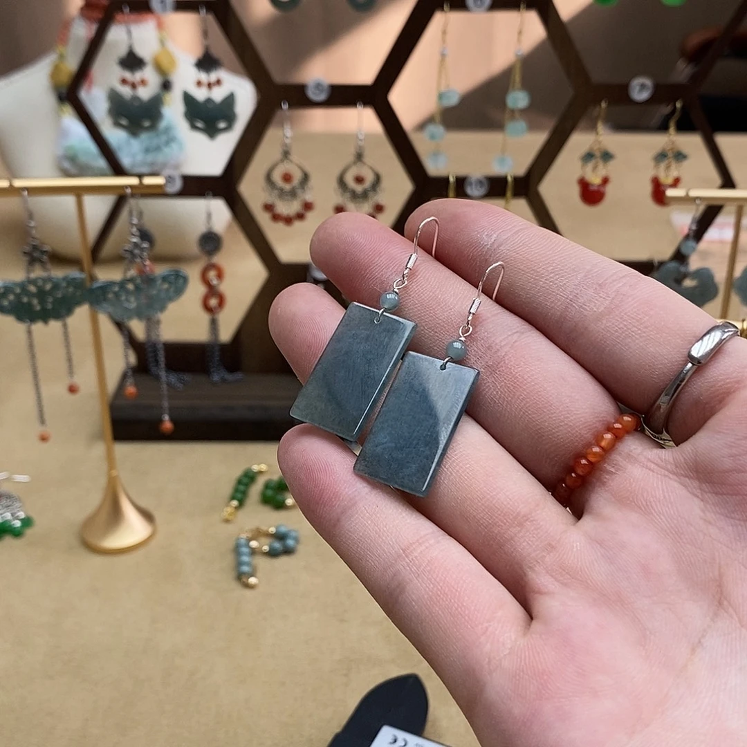 翡翠未镶嵌耳饰247