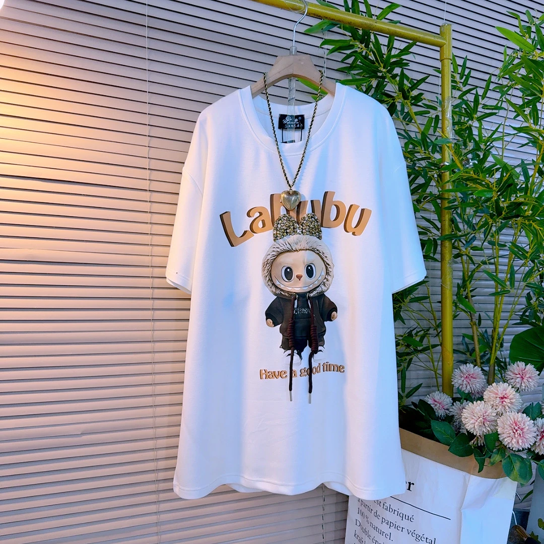 85165胖mm欧货时尚休闲卡通减龄中长款设计感宽松遮肉百搭短袖衫