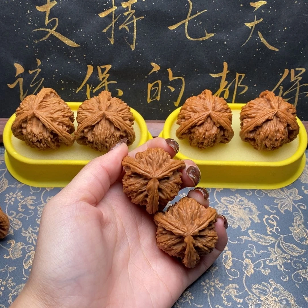 吊坠文玩核桃飞***猪白狮子