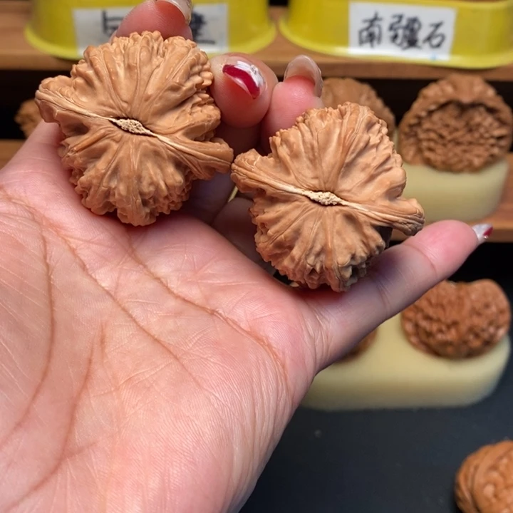 吊坠文玩核桃43全品三角白