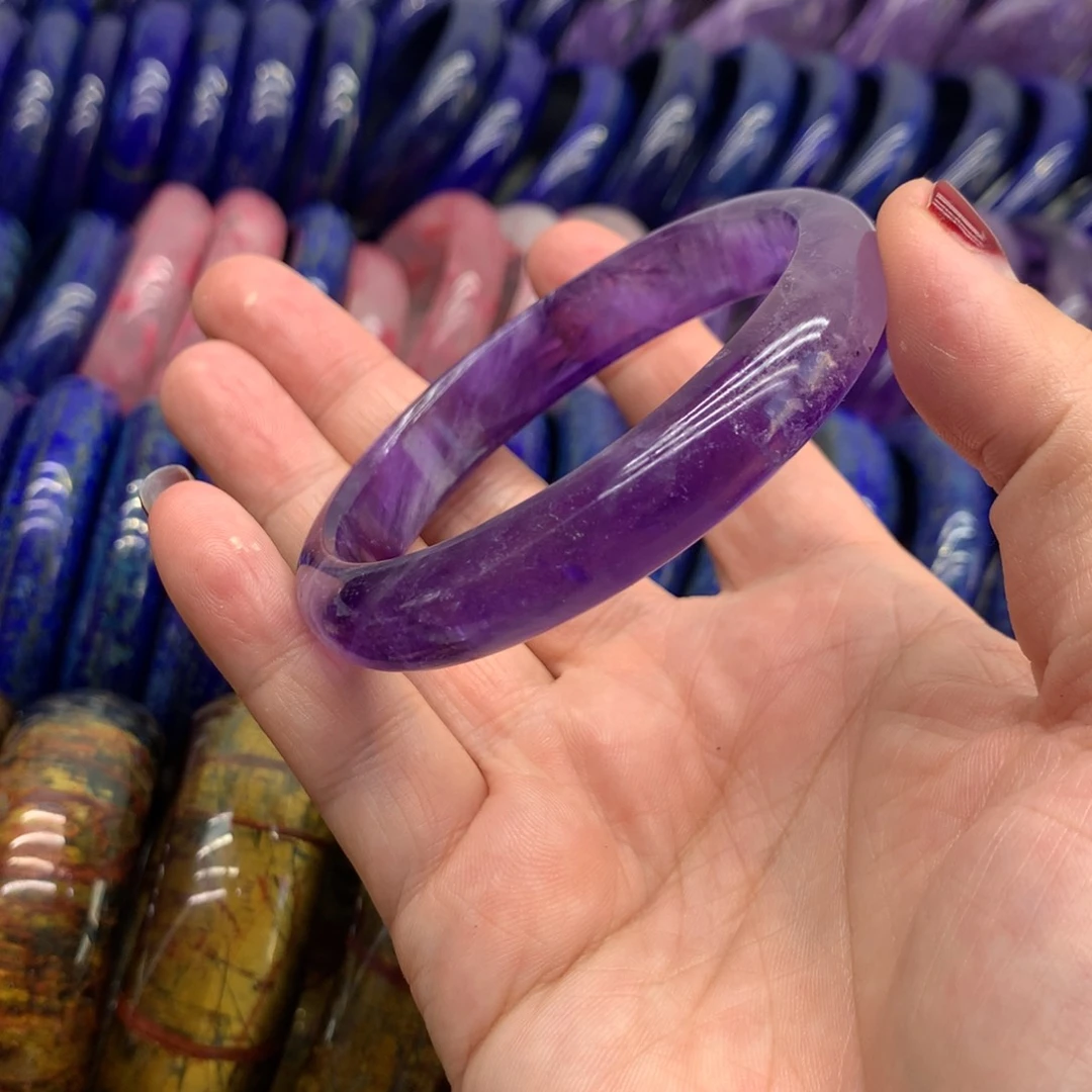 水晶手镯未镶嵌猪**?