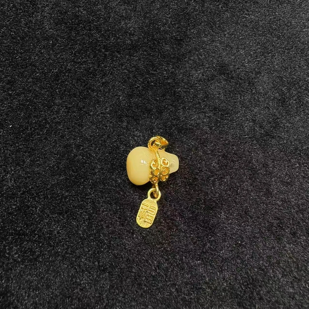 天然精美黄龙玉葫芦吊坠-v1933-多样性发一