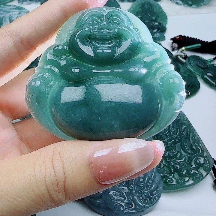 翡翠未镶嵌颈饰多样性发货天然的A货翡翠