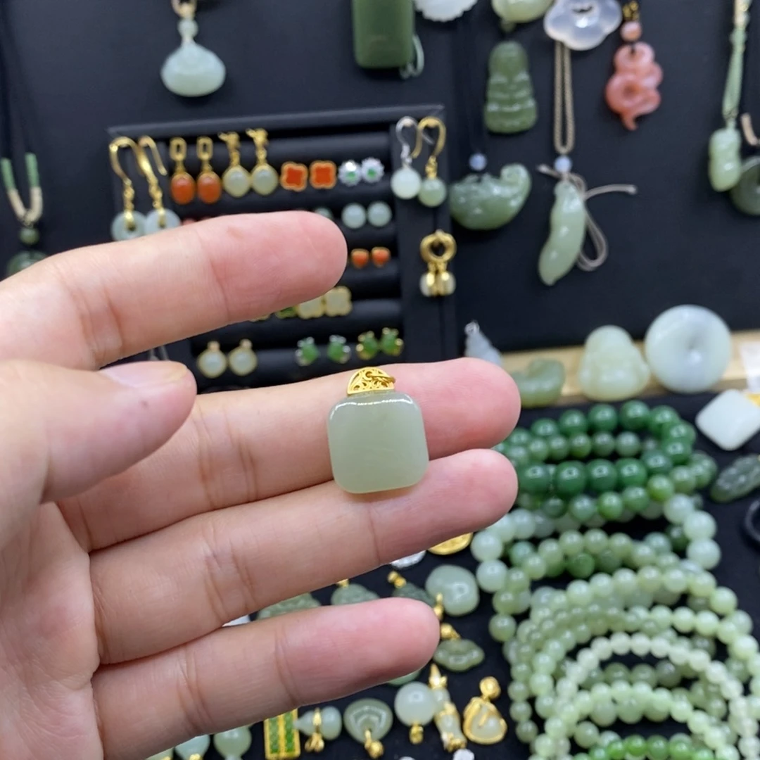 和田玉银S925镶嵌颈饰