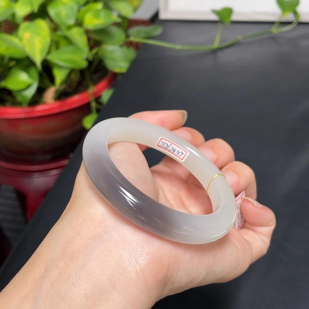 和田玉未镶嵌手镯-一口紫  白底