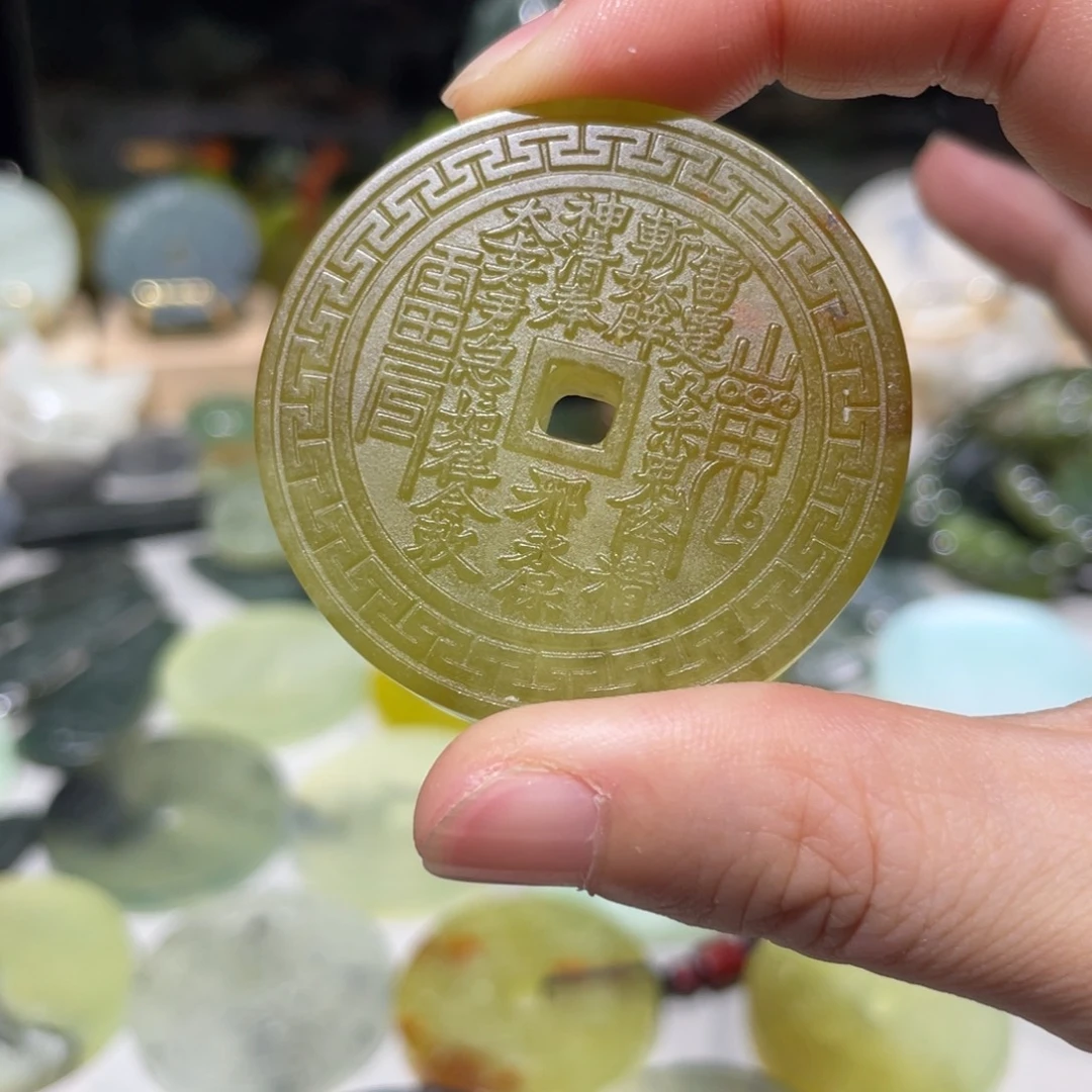 岫玉未镶嵌颈饰颈饰24