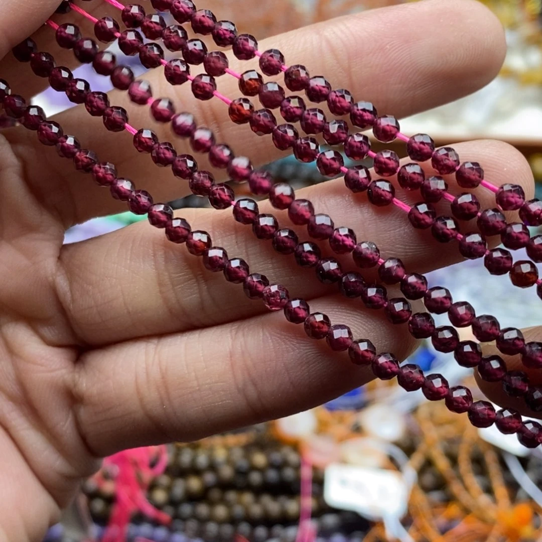 玛瑙/玉髓合金珠宝半成品一条天然3.4mm透体石榴石切面酒红