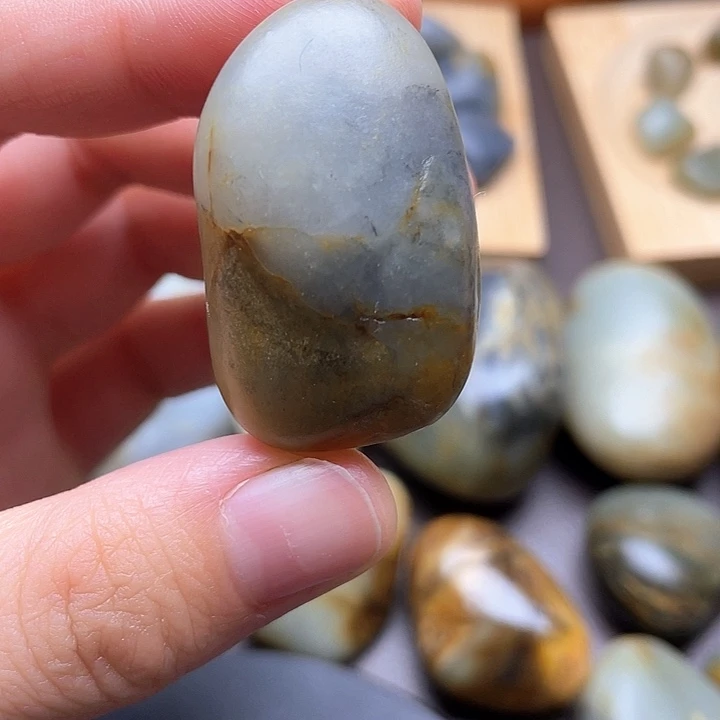 颈饰未镶嵌和田玉2