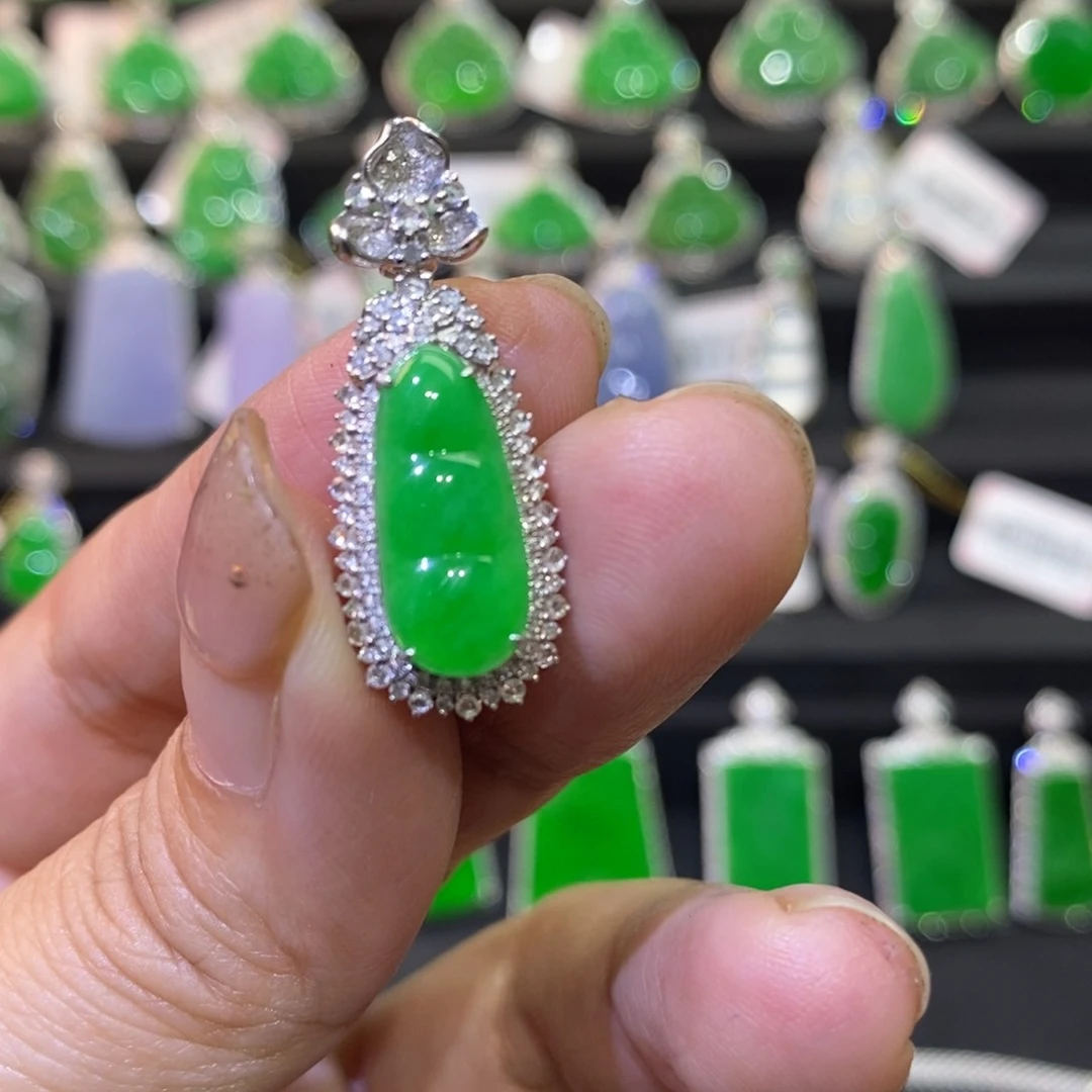 翡翠18K金镶嵌吊坠(不含链)