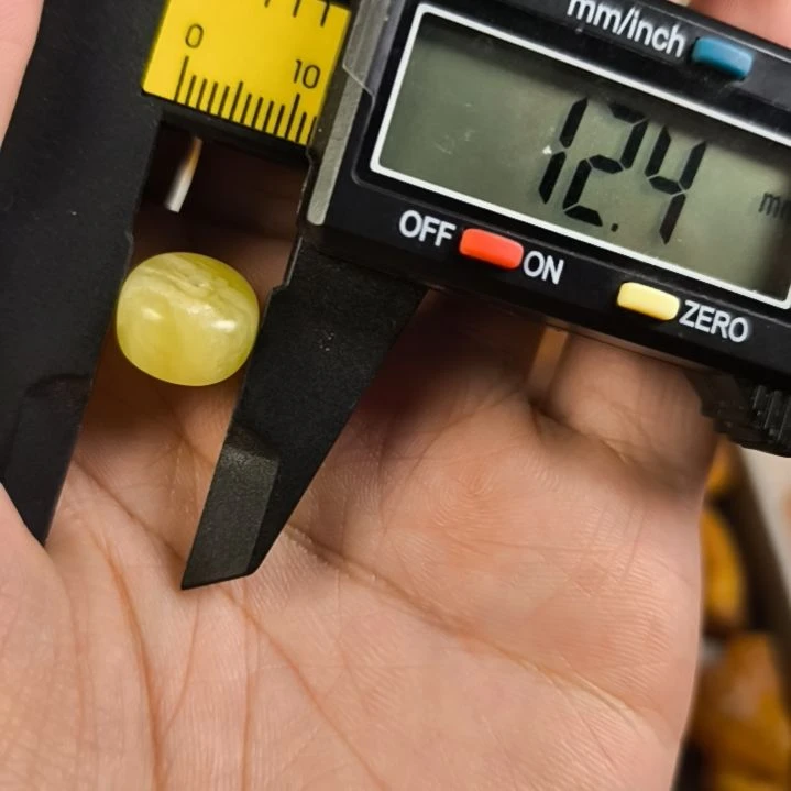 未镶嵌琥珀裸石微瑕珠子17