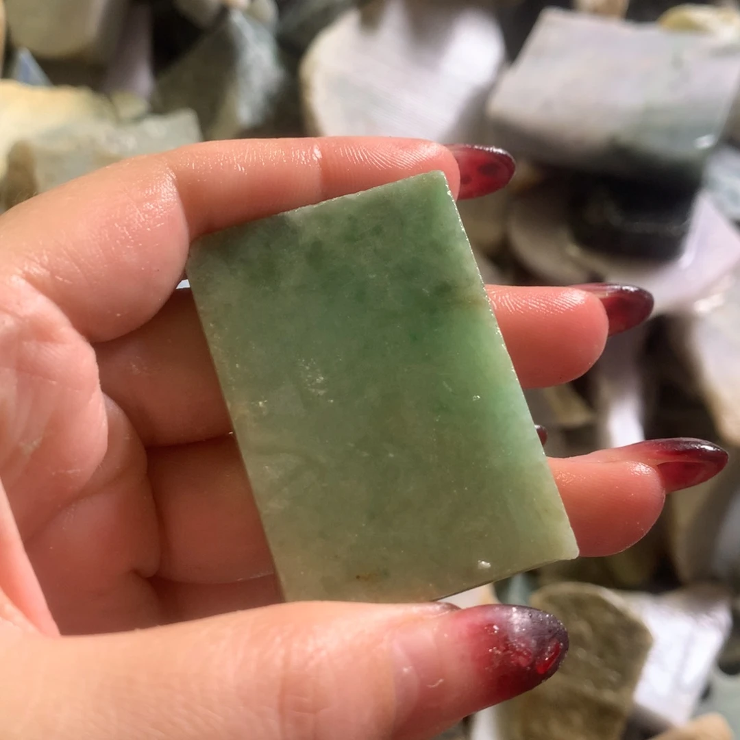 翡翠颈饰未镶嵌缅甸翡翠