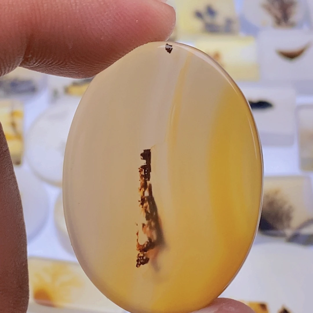 玛瑙/玉髓未镶嵌吊坠(不含链)65