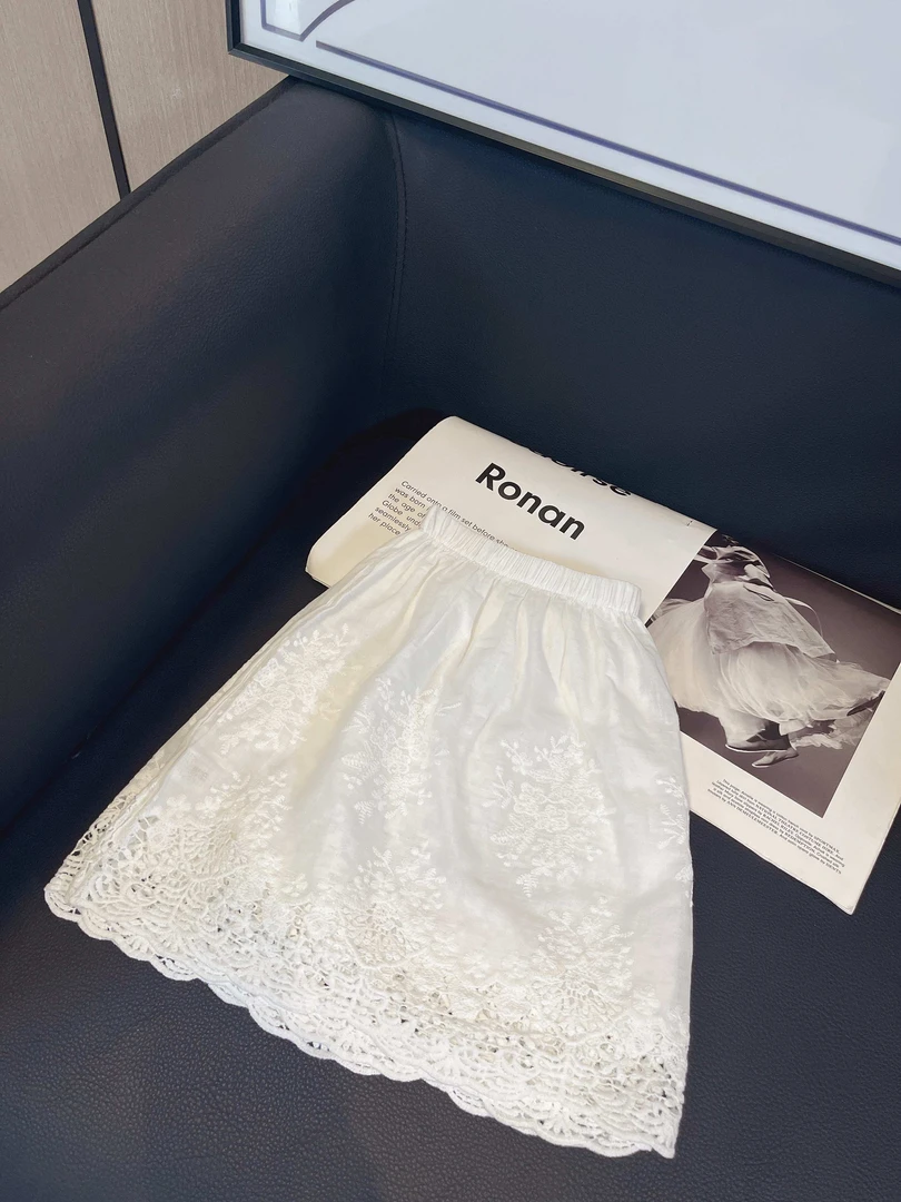 秋冬上新~防走光~卫衣T恤叠穿短款半身裙蕾丝花边屁帘