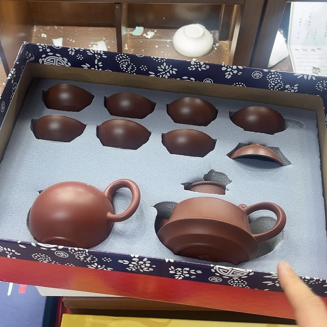 孤品茶具套装等。