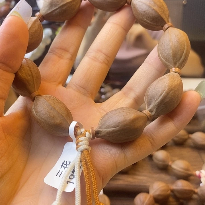 ****恼吊坠橄榄核梅林铁核