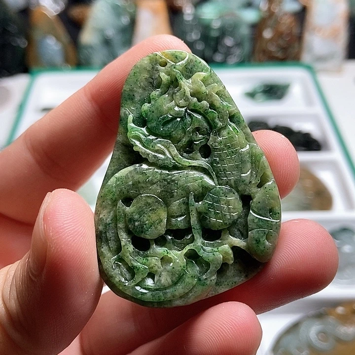 翡翠未镶嵌颈饰翡翠a货