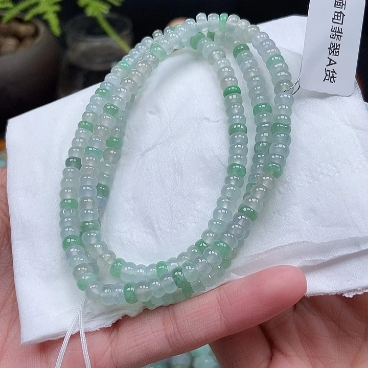 翡翠挂件未镶嵌珠链