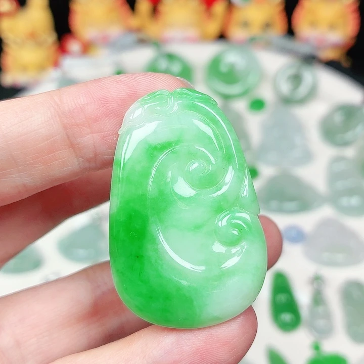 翡翠未镶嵌颈饰缅甸天然A货翡翠