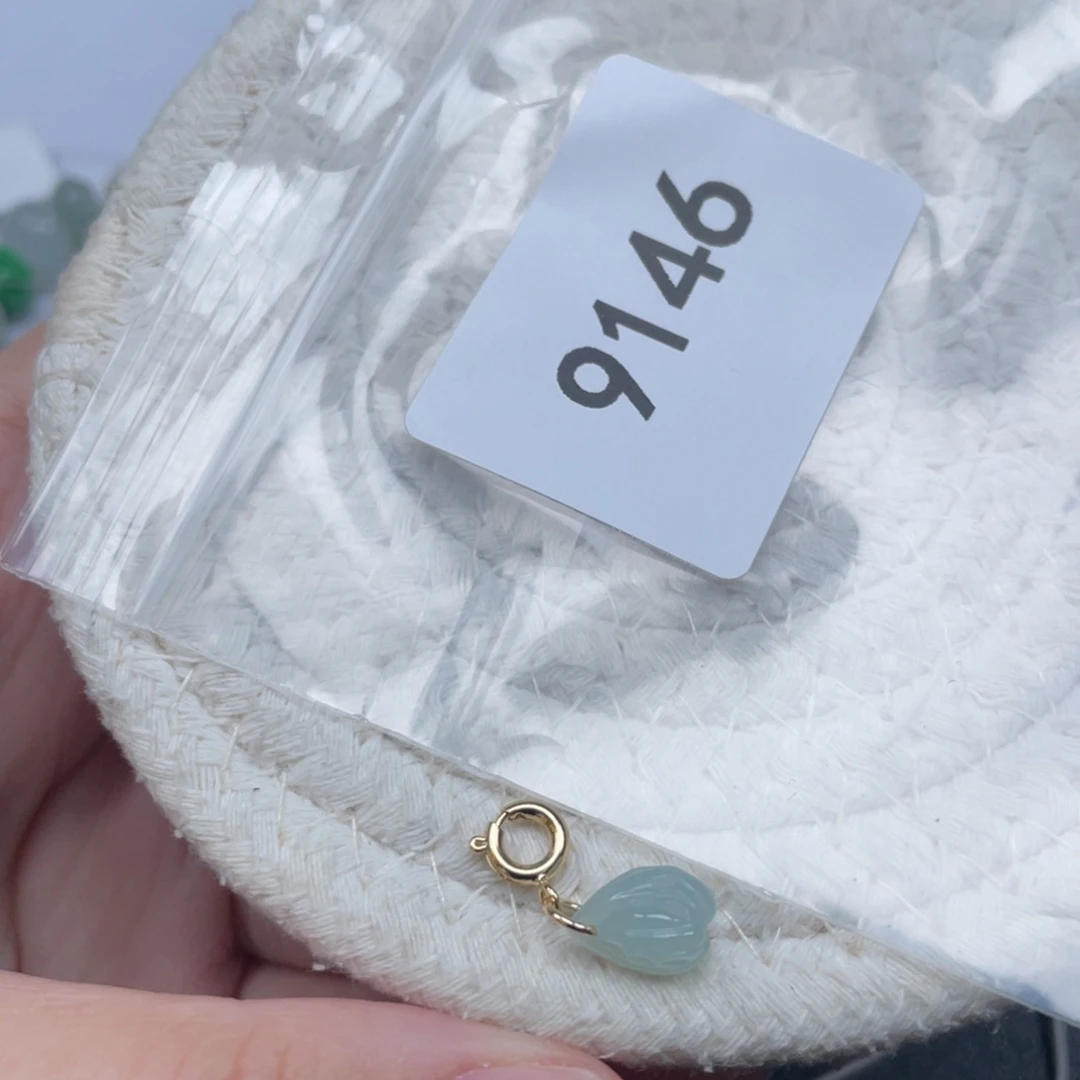 翡翠未镶嵌颈饰天然A货缅甸翡翠