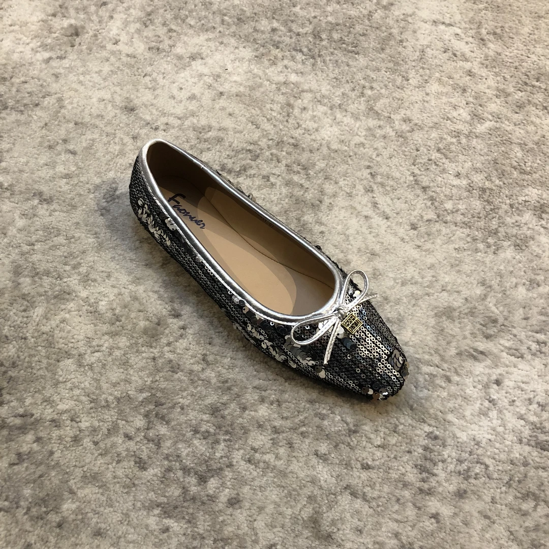 休闲风浅口秋季松糕底圆头单鞋女鞋百搭方头女士尖头平跟