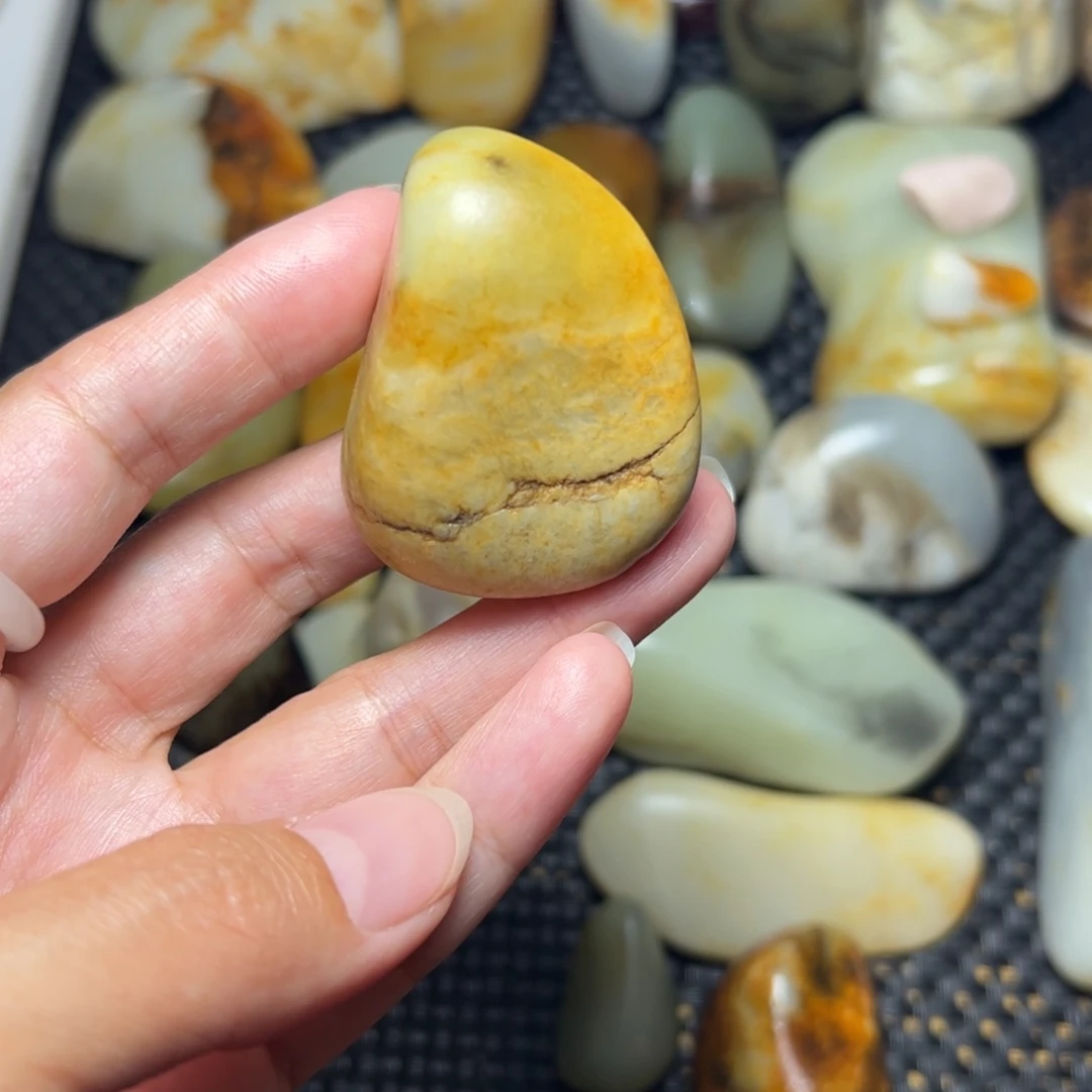 未镶嵌和田玉挂件A10