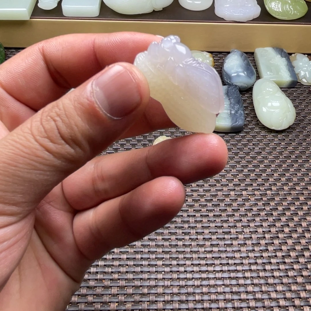 和田玉未镶嵌挂件