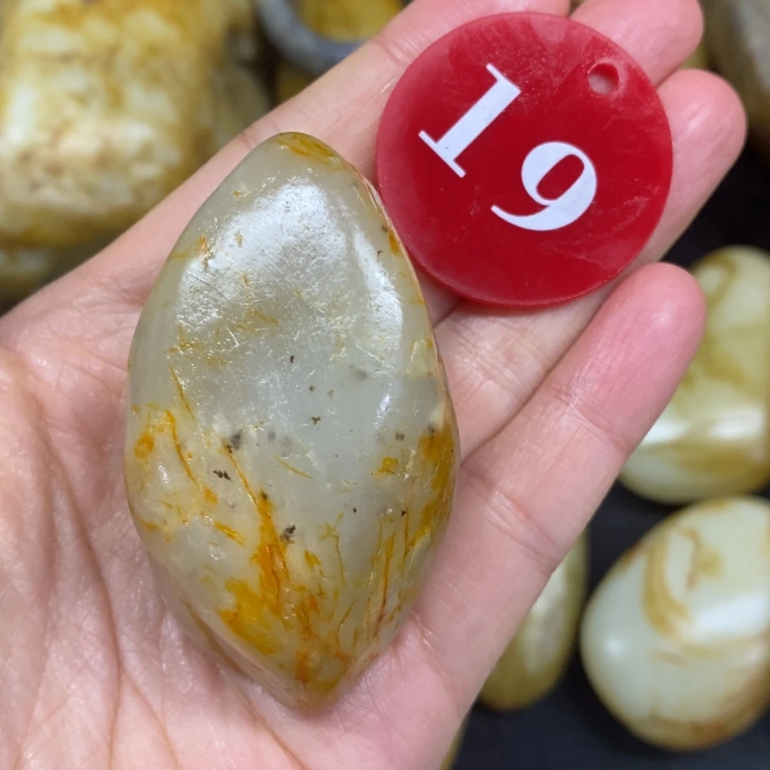 未镶嵌和田玉（糖玉）挂件