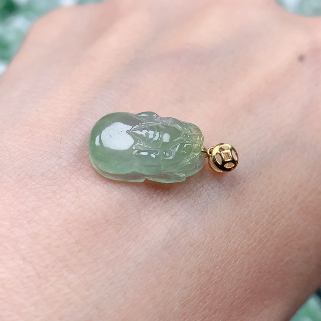 翡翠吊坠(不含链)18K金镶嵌