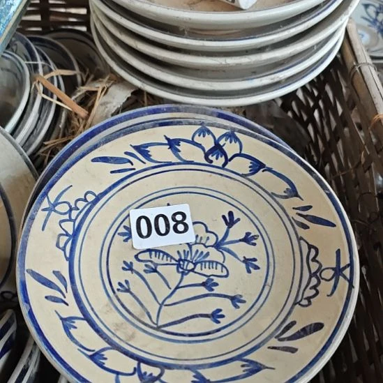 库存微瑕盘子一个