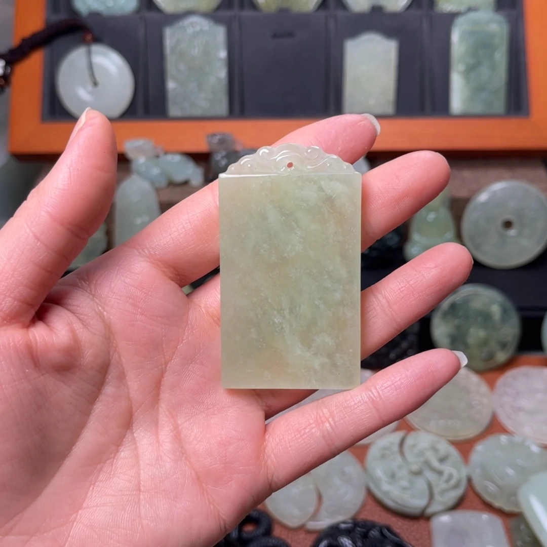 岫玉吊坠(赠链)未镶嵌安*