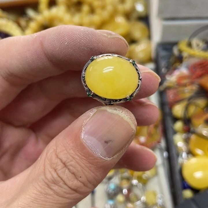 银S925镶嵌蜜蜡裸石戒指