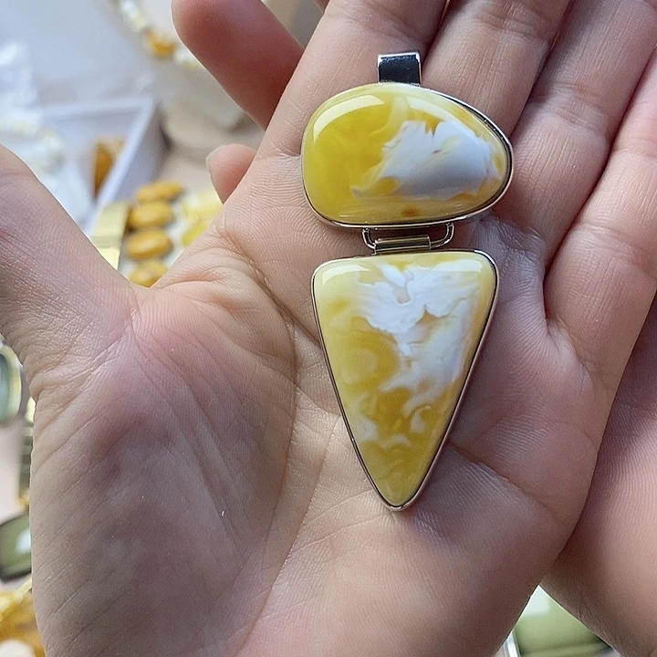 银S925镶嵌颈饰蜜蜡蜜蜡吊坠