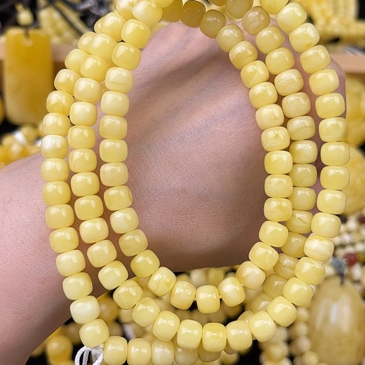 琥珀未镶嵌颈饰琥珀