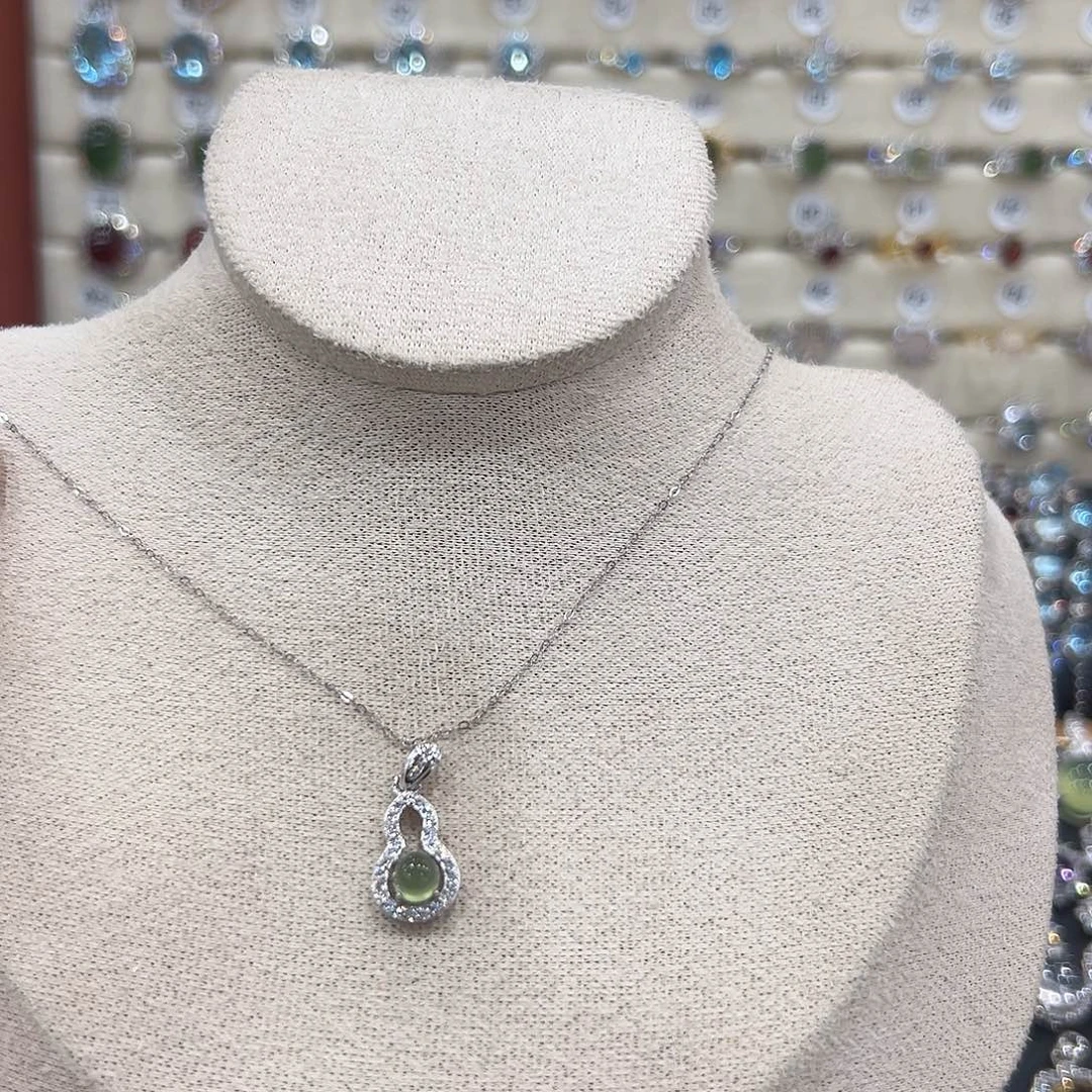 岫玉银S925镶嵌吊坠(赠链)