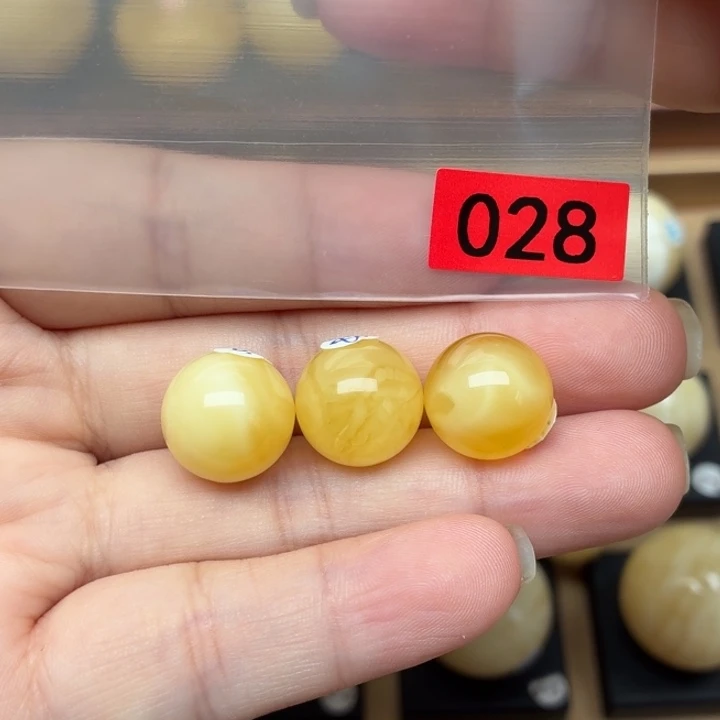 张***计蜜蜡未镶嵌裸石蜜蜡12大➕